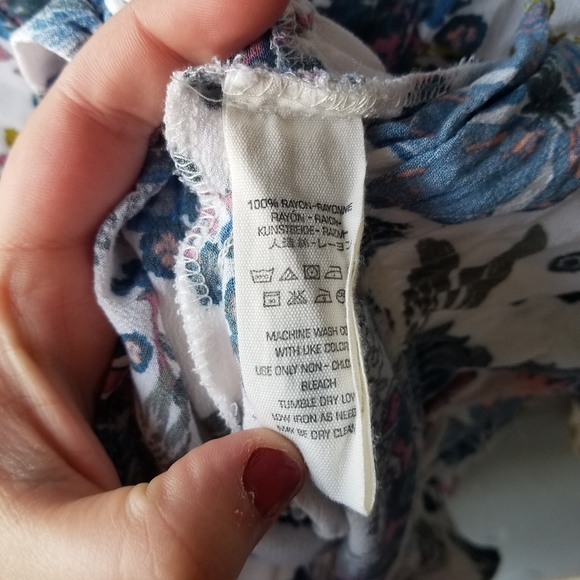 Free People white floral tunic 2 - Picture 6 of 8